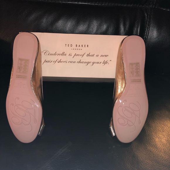 Brand New In the Box Ted Baker Bow Flats - Picture 6 of 6